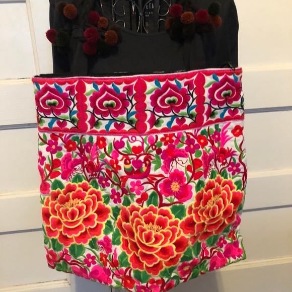 Artisans from Cambodia Handbags - Cambodia artisanal embroidered big floral tote